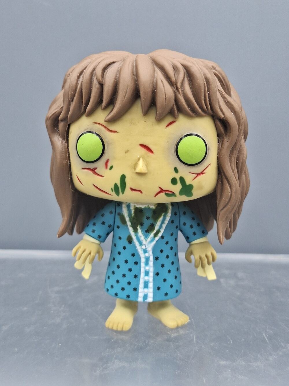 Funko Pop! Movies~The Exorcist~Regan~Viny Actionl Figure #203~Loose